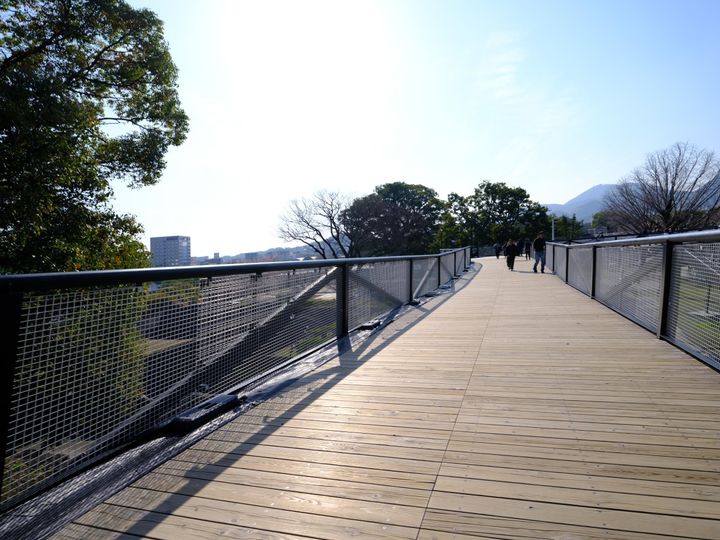 QT 30/03/2026 Mon. Mark 14 Contrasts at the Crossroad. 在人生十字路口关键时刻的对比